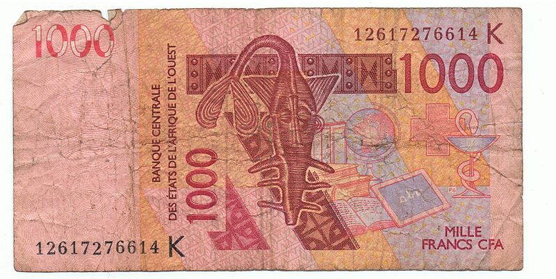 You are currently viewing A Look At the CFA Franc – The Controversial Currency at the Center of the French – West Africa Feud